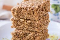 Cinnamon Roll Baked Oatmeal with Cream Cheese Glaze