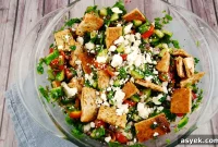 Fattoush: Authentic Arabic Salad Recipe