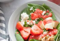 Strawberry Spinach Salad with Balsamic Vinaigrette