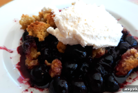 How to Make a Sugar-Free Low-Carb Fruit Cobbler