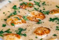 Whole30 Scallops with Dairy-Free Cream Sauce