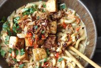 15-Minute Curry Udon Recipe with Tofu and Crispy Shallots