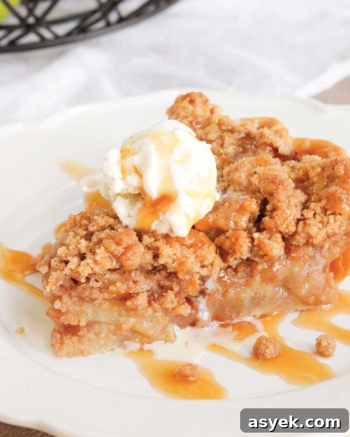 Apple pie on a plate