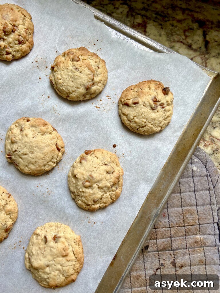Cookies on tray