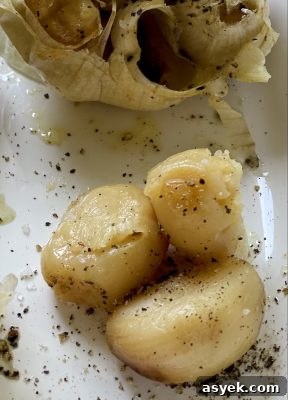 Roasted Garlic Cloves Finished Closeup