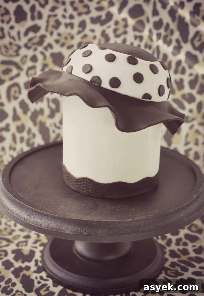 Mini Hat Cake by I Sugar Coat It