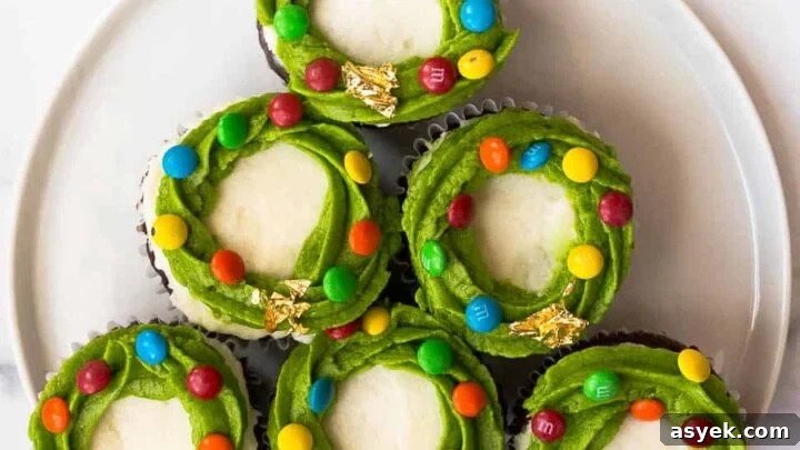 christmas wreath cupcakes