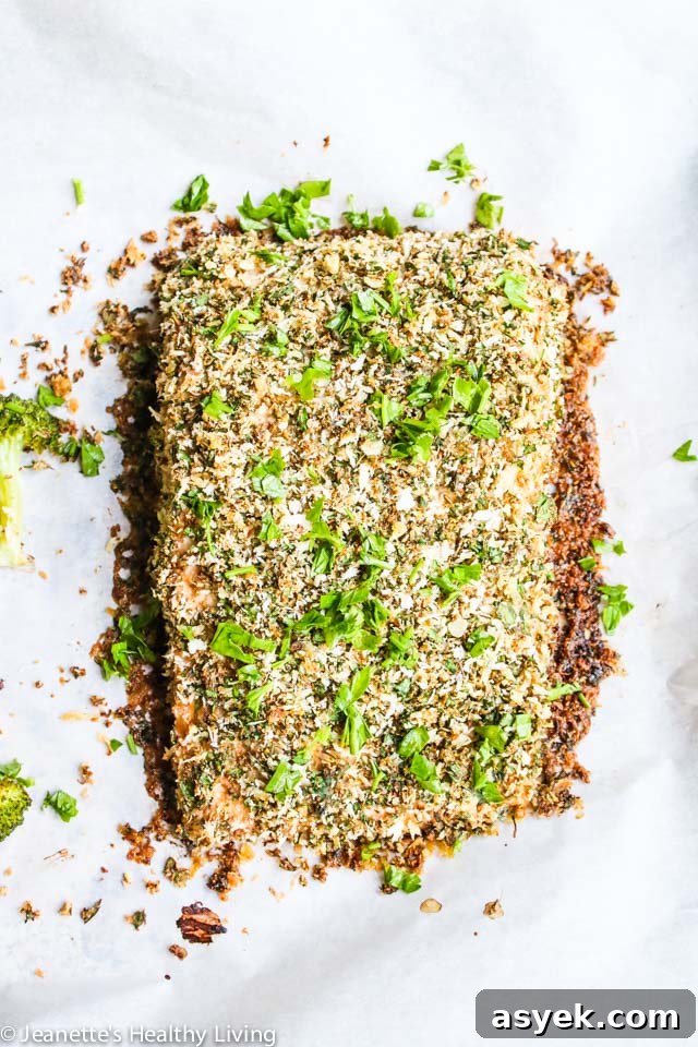 Fennel Crusted Baked Salmon and Broccoli - this easy, fast, delicious and healthy one-pan dinner recipe cooks in just 20 minutes