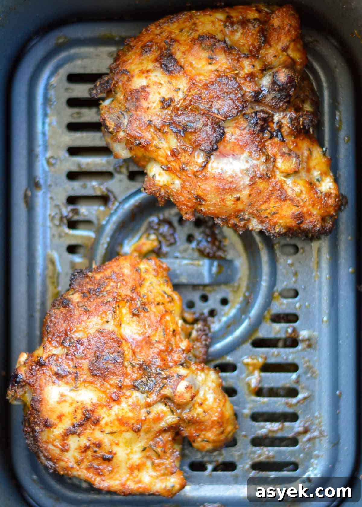 Crispy air fryer Cajun chicken thighs