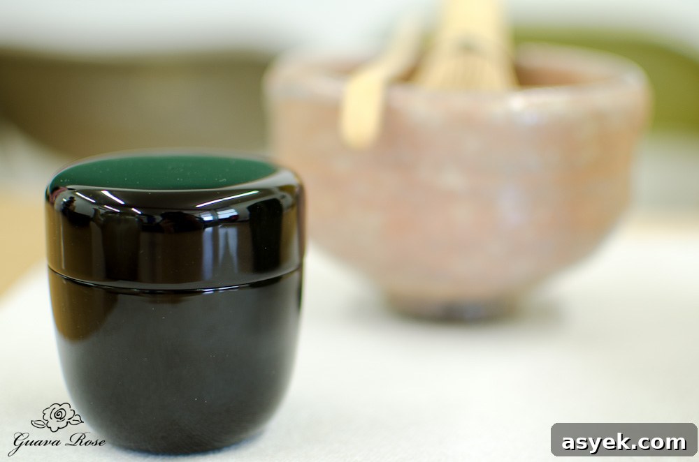 Tea Container (natsume, chaire)