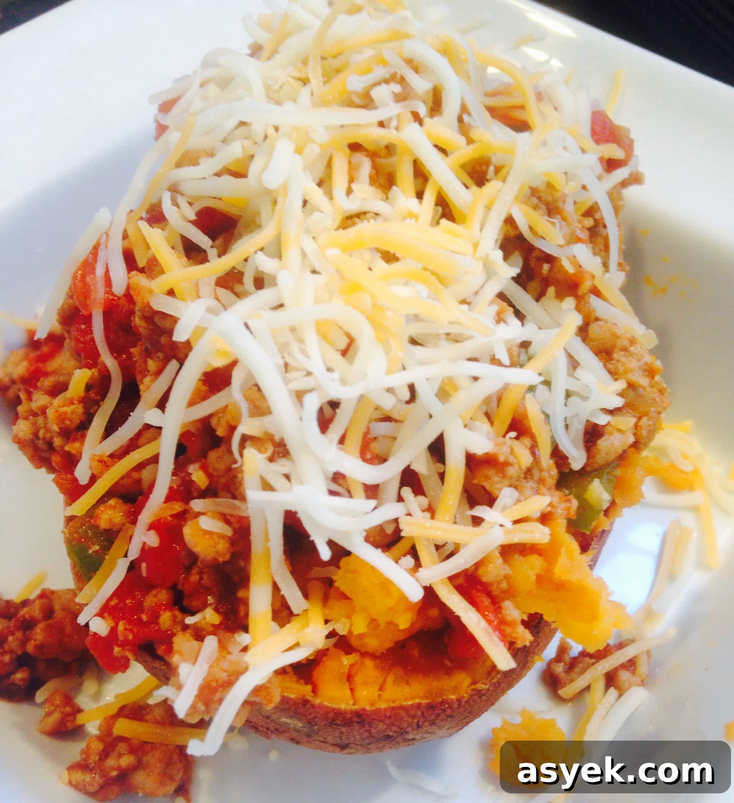 Sloppy Joes Stuffed Sweet Potatoes {21 Day Fix}
