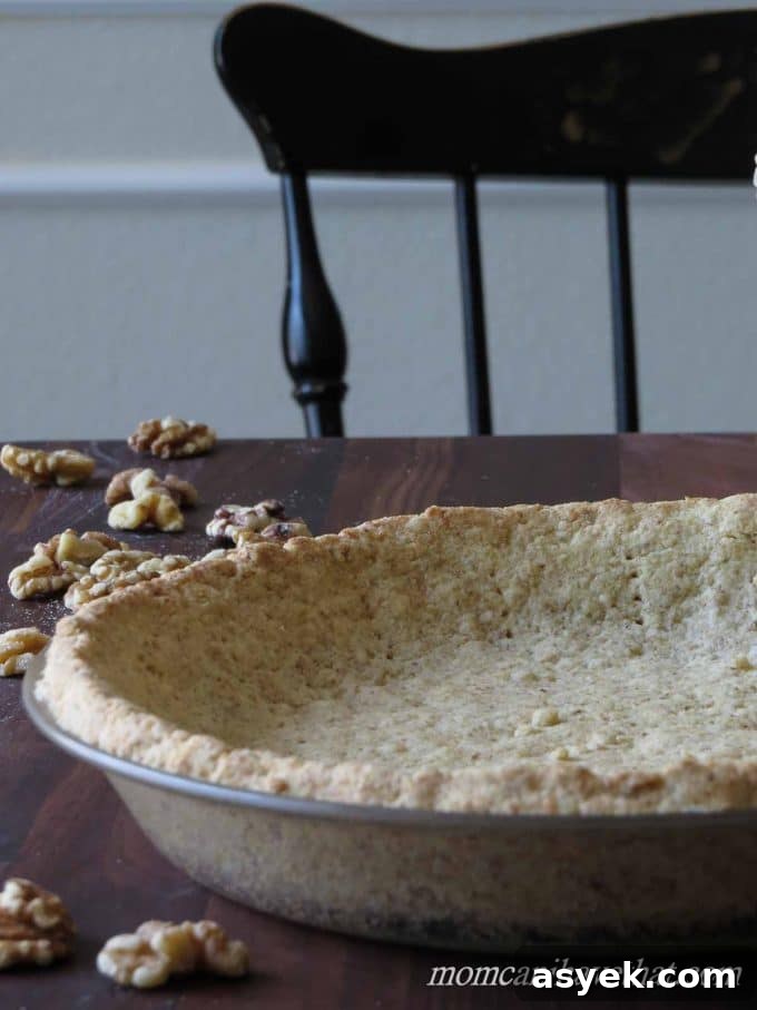 Flaky Homemade Low-Carb Walnut Pie Crust Recipe 2 This Low Carb Walnut Pie Crust is great for no-bake chocolate, cheesecake and pumpkin pies. It's super easy to make. | low carb, gluten-free, casein-free, lactose-free, paleo, keto | momcanihavethat