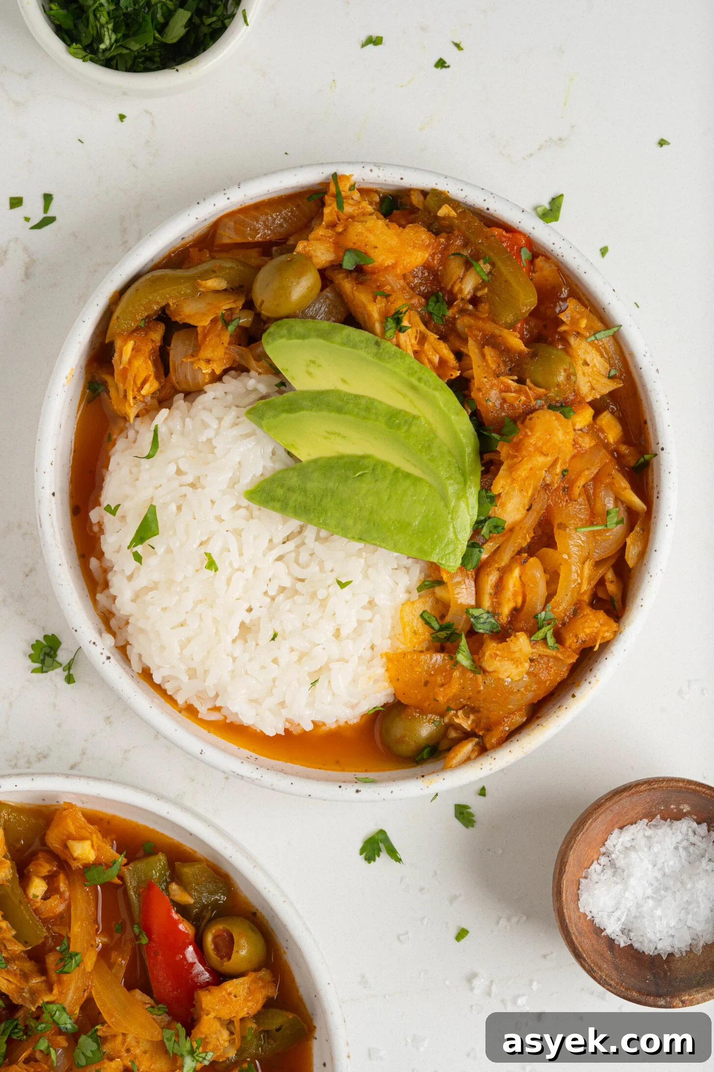 A bowl of bacalao guisado.
