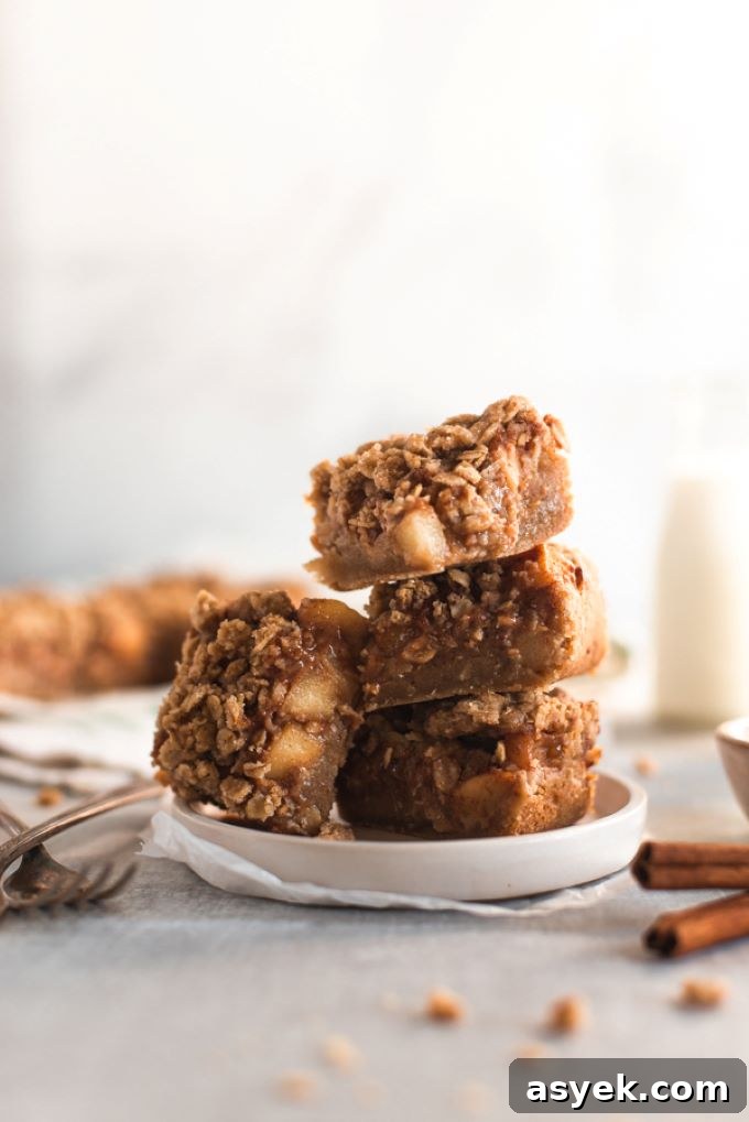 Chewy Apple Crisp Blondie Bars with Cinnamon Streusel 4 Apple filling for blondie bars