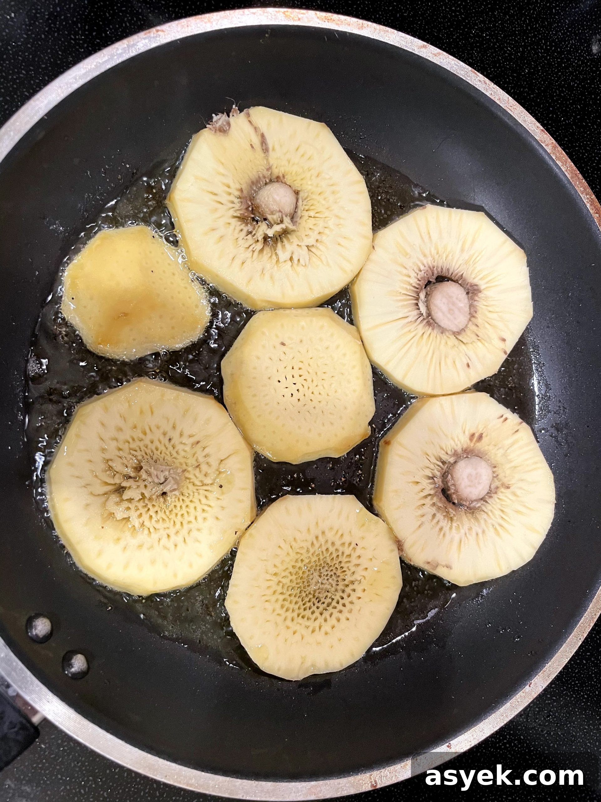 Frying breadfruit