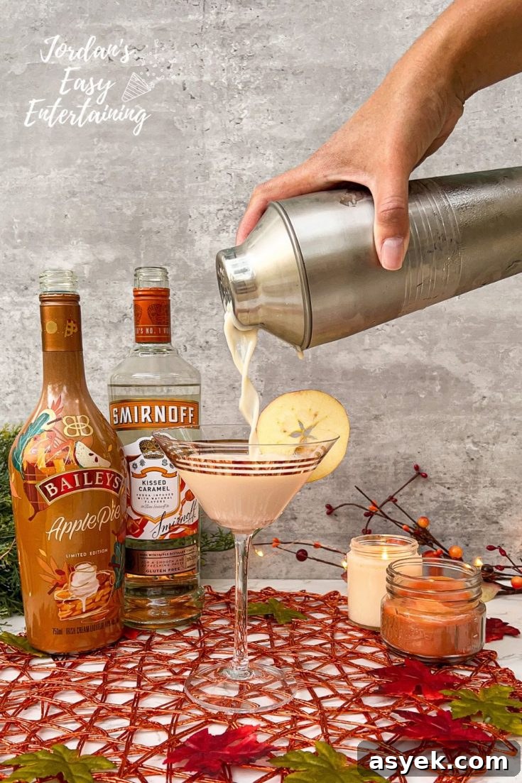 Caramel Apple Pie Martini